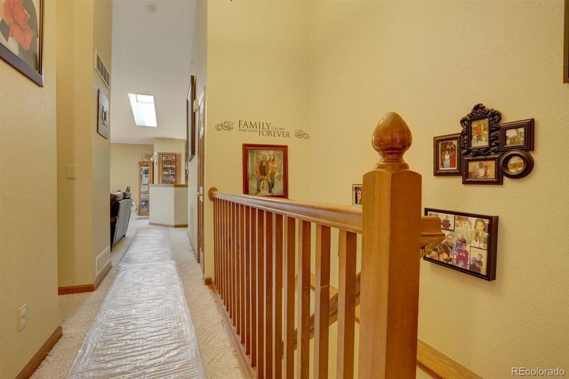 719 Kittredge St, Aurora, CO 80011