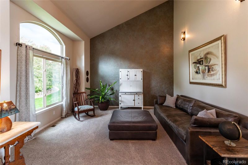 255 Paisley Dr, Colorado Springs, CO 80906