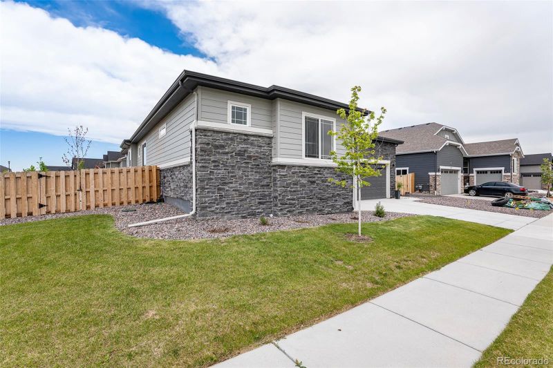 11405 Kittredge St, Commerce City, CO 80022