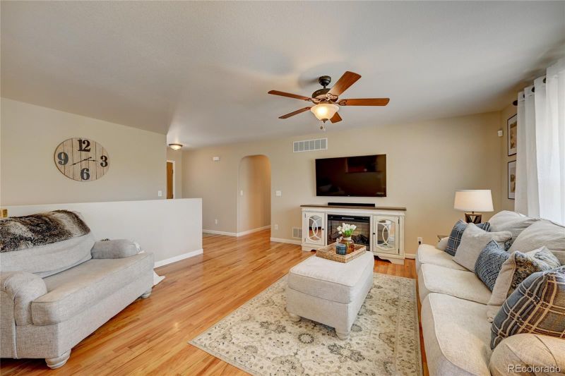 227 W Northampton Dr, Pueblo West, CO 81007