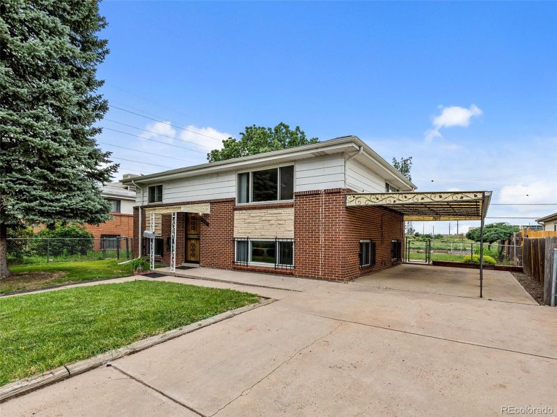 13601 Fitzsimons Way, Aurora, CO 80011