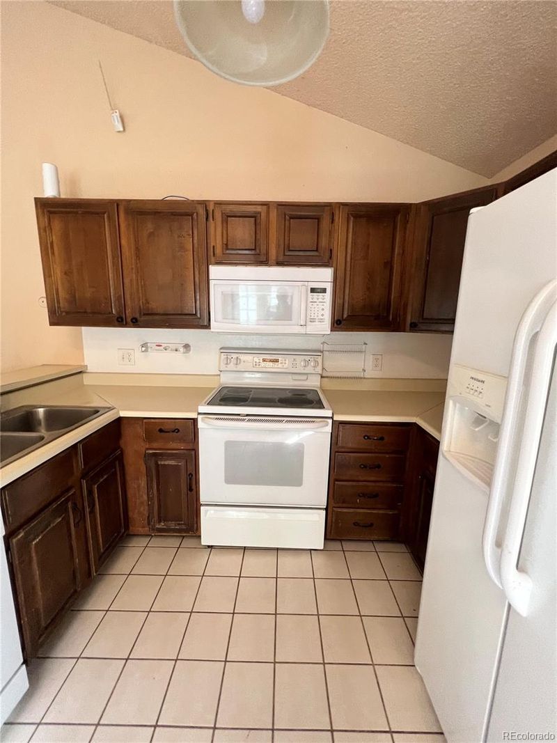 4144 S Dunkirk Way, Aurora, CO 80013