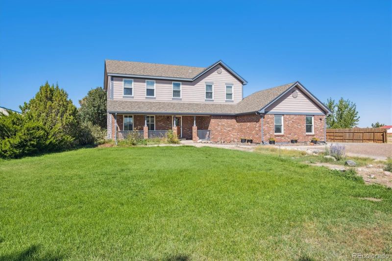 1695 Donoven St, Strasburg, CO 80136
