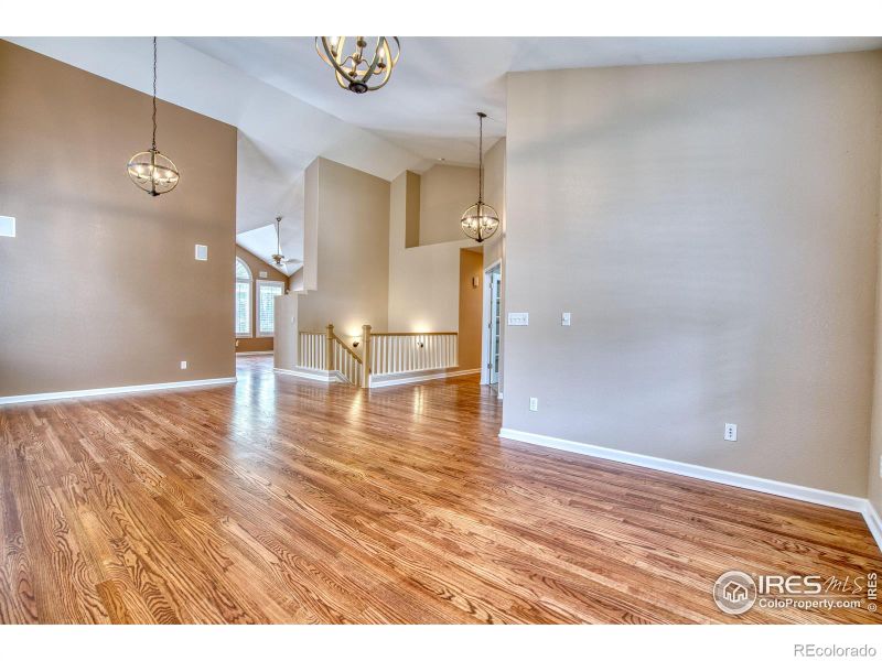 1517 Goshawk Dr, Longmont, CO 80504