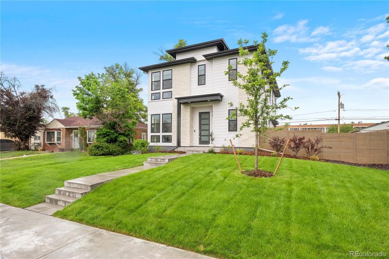 2970 Ivy St, Denver, CO 80207