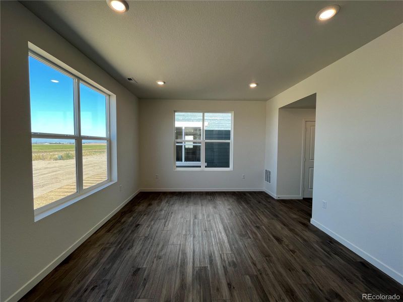 655 Heartland Dr, Bennett, CO 80102
