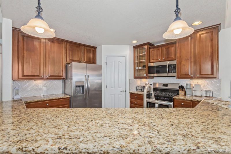 7595 S Biloxi Ct, Aurora, CO 80016