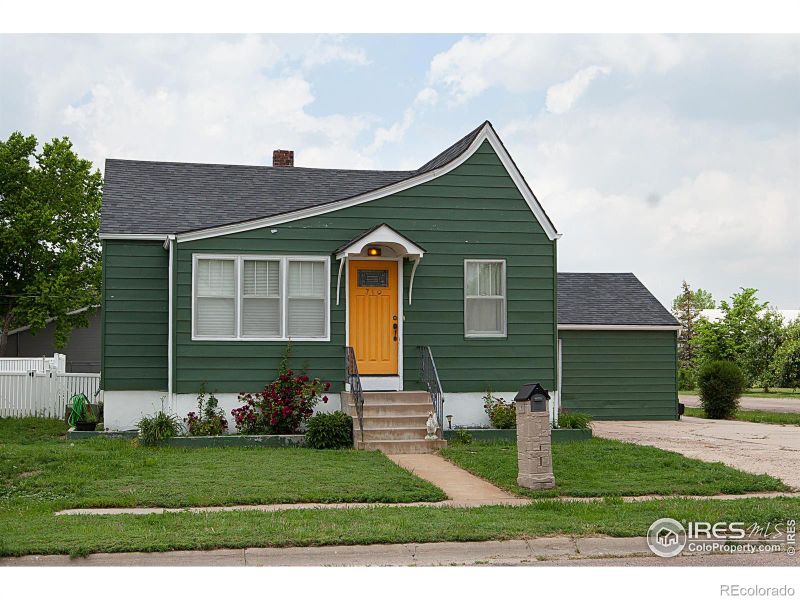719 N 6th St, Sterling, CO 80751