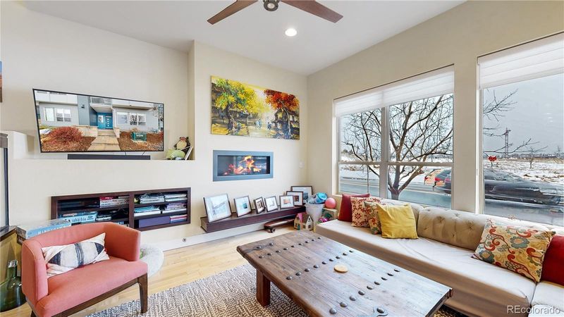 8451 E 33rd Ave, Denver, CO 80238
