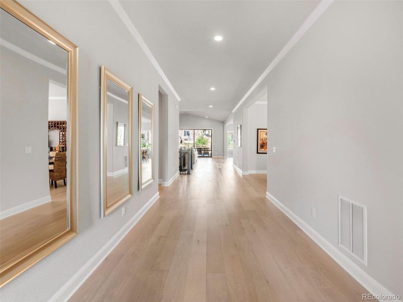 6739 S Vandriver Way, Aurora, CO 80016