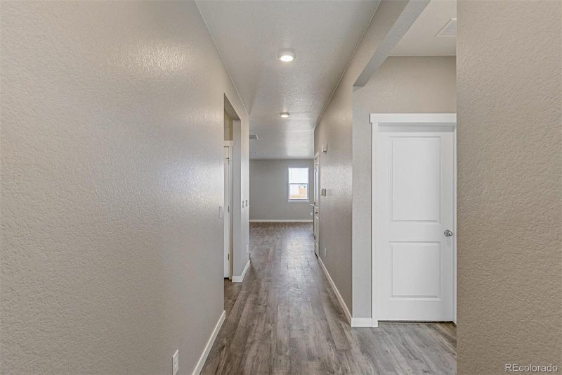 9945 Ceylon Ct, Commerce City, CO 80022