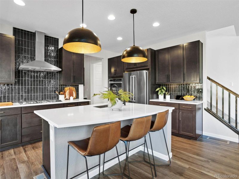 8008 Adams Fork Ave, Littleton, CO 80125