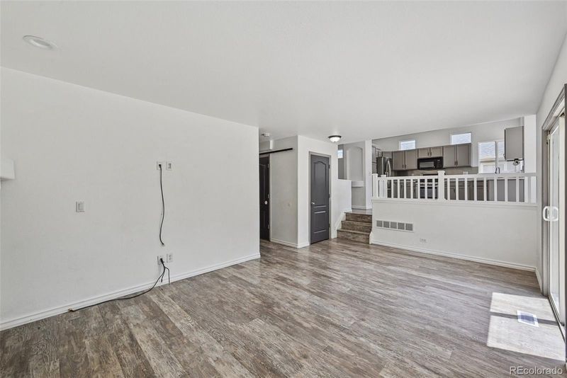 22532 E Maplewood Ln, Aurora, CO 80015