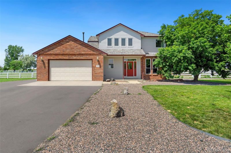 325 Holly St, Hudson, CO 80642