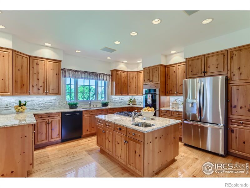 2421 Ridgecrest Rd, Fort Collins, CO 80524