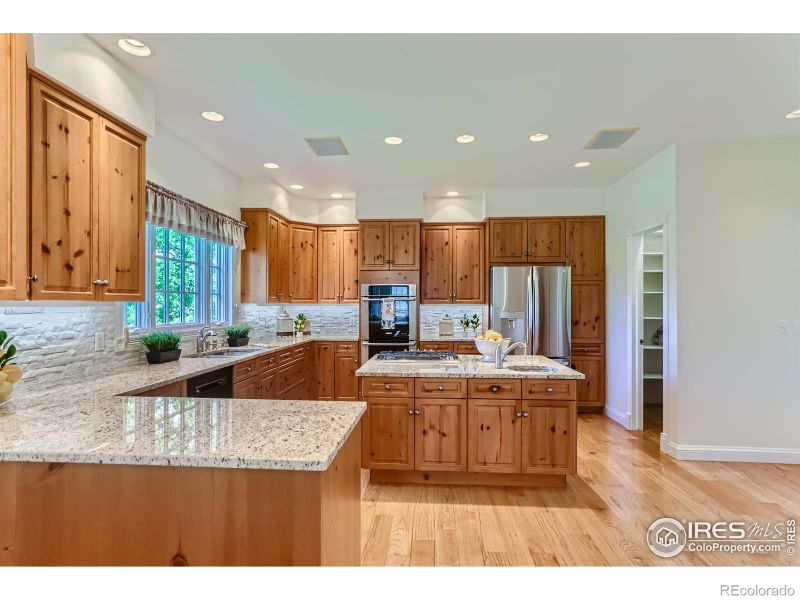 2421 Ridgecrest Rd, Fort Collins, CO 80524