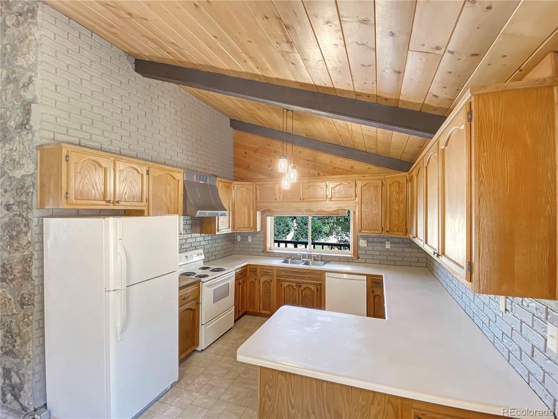 6900 County Road 7, Meeker, CO 81641