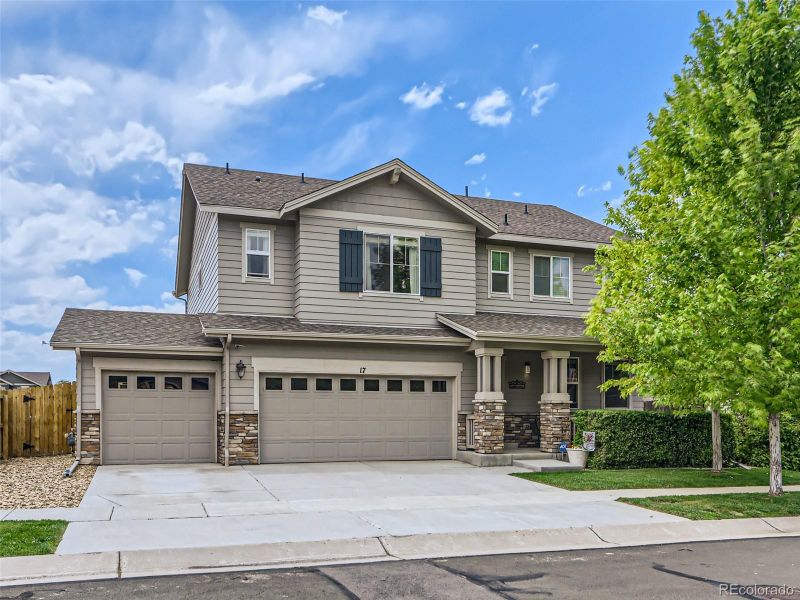 17 Pioneer Pl, Brighton, CO 80601