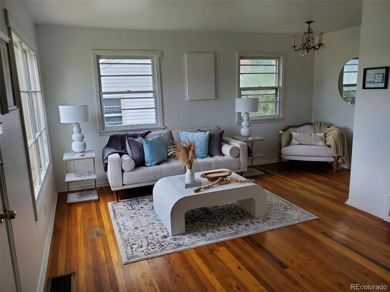 43 S Perry St, Denver, CO 80219