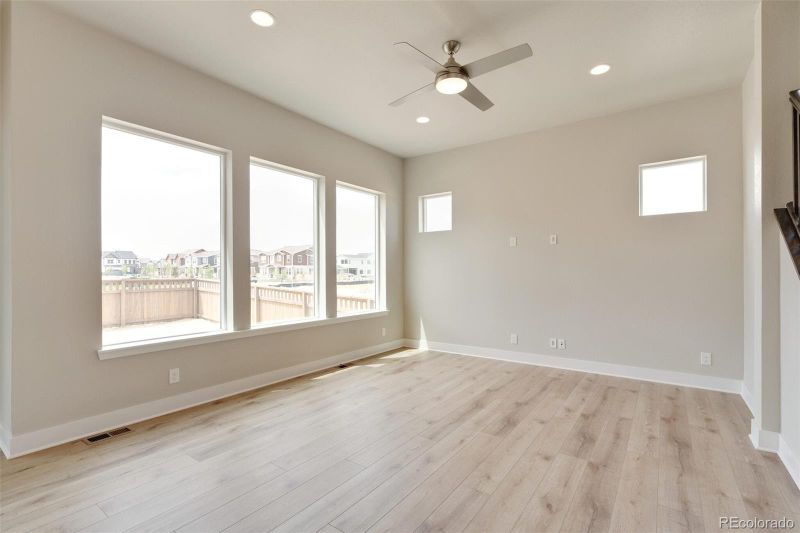 20988 E 63rd Ave, Aurora, CO 80019