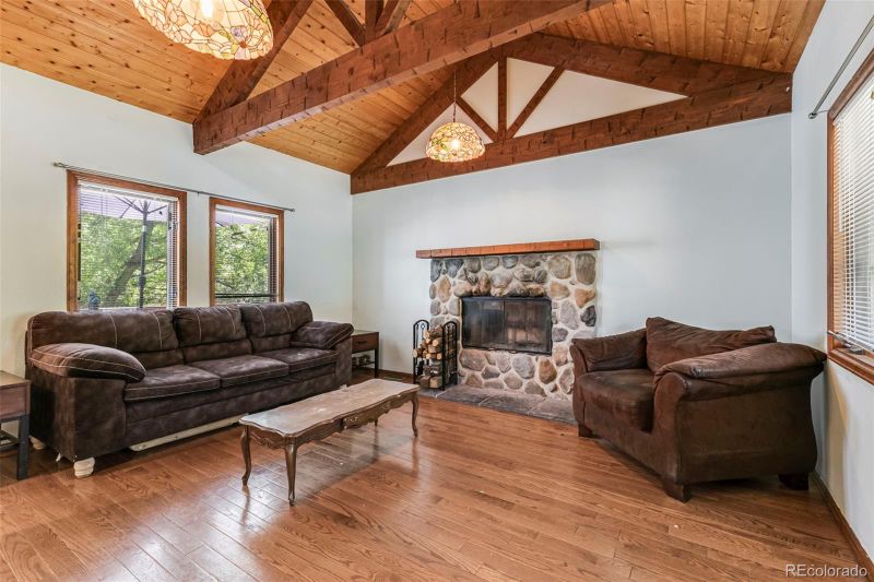 8302 Chipita Park Rd, Cascade, CO 80809