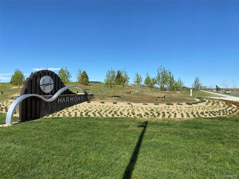 27606 E Byers Pl, Aurora, CO 80018