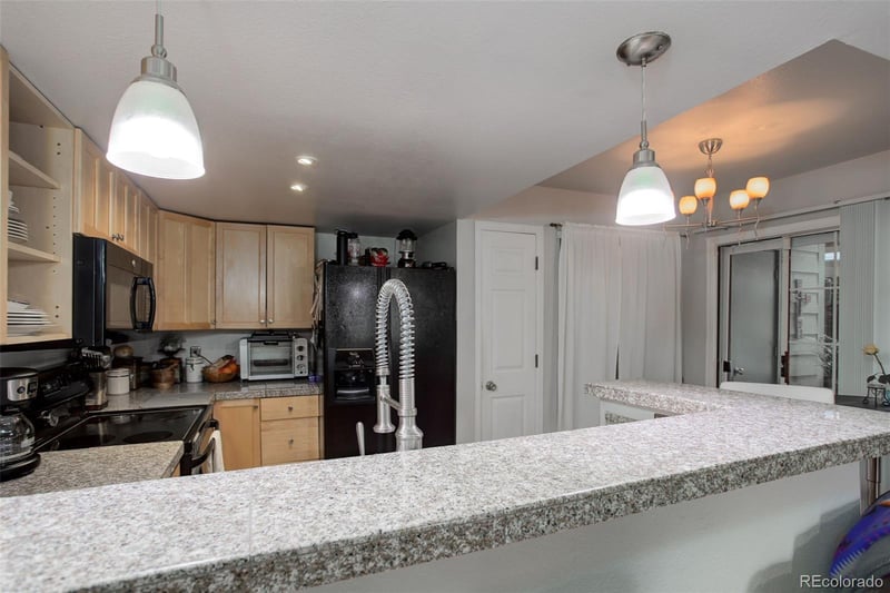 866 S Reed Ct #H, Lakewood, CO 80226