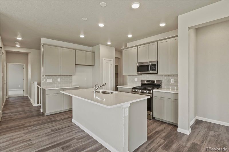 15501 E 112th Ave #8A, Commerce City, CO 80022
