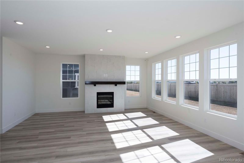5840 E 153rd Pl, Thornton, CO 80602