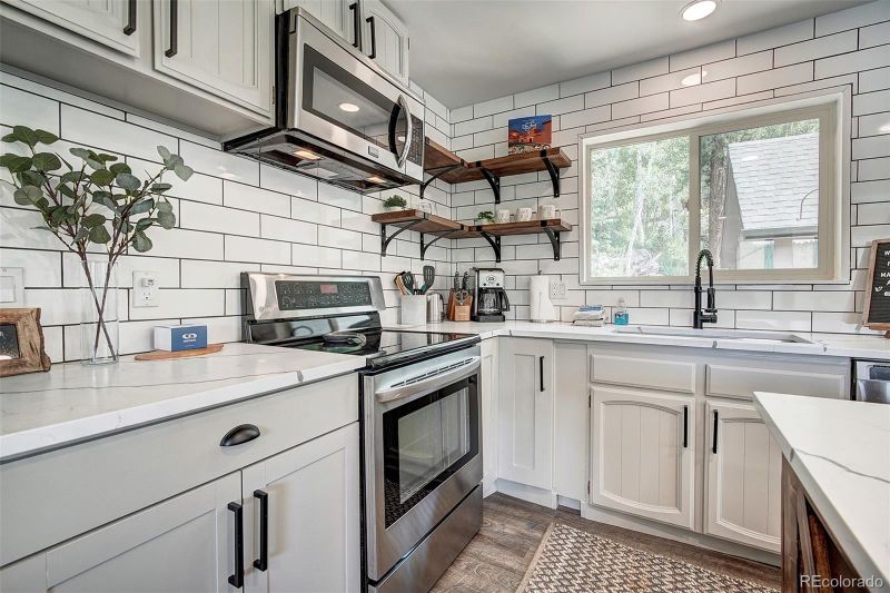 182 Robbers Nest Dr, Breckenridge, CO 80424