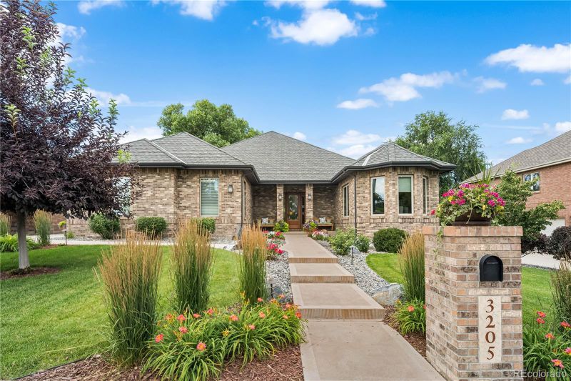 3205 Iris Ct, Wheat Ridge, CO 80033