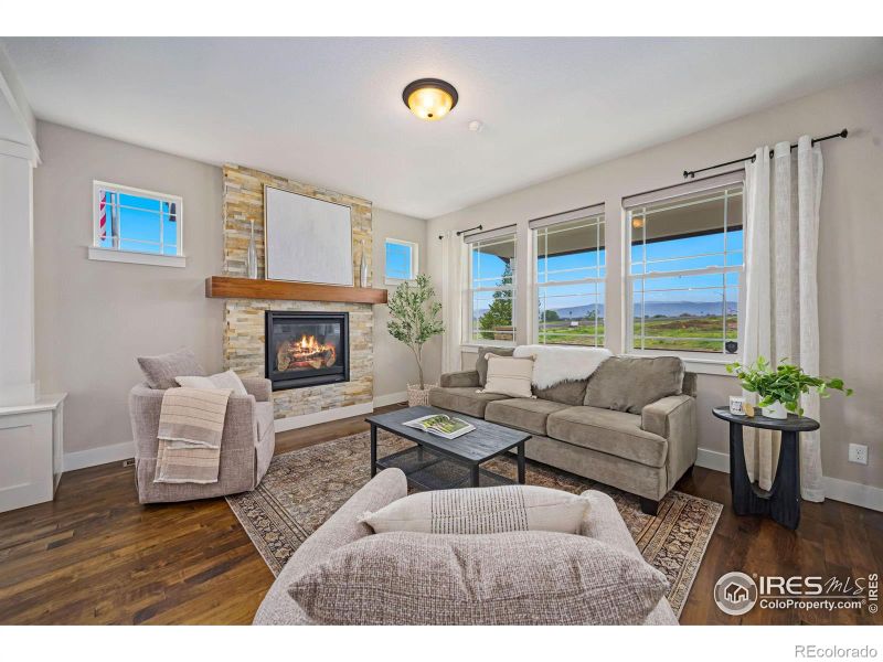 708 Campfire Dr, Fort Collins, CO 80524