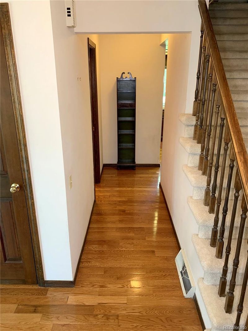 8466 E Otero Ln, Centennial, CO 80112
