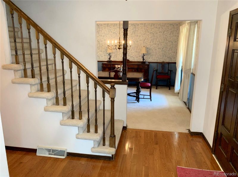 8466 E Otero Ln, Centennial, CO 80112