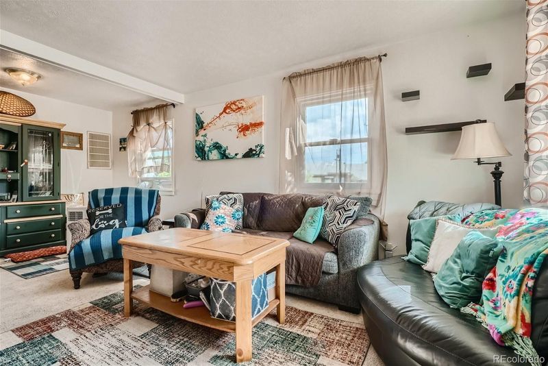 2080 Hoyt Dr, Thornton, CO 80229