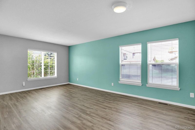 15335 E 101st Ave, Commerce City, CO 80022