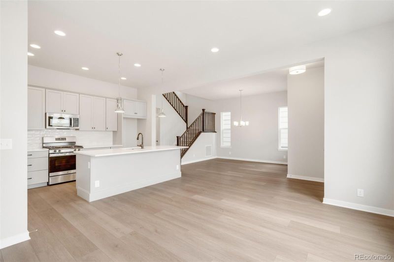 2196 W 166th Ave, Broomfield, CO 80023