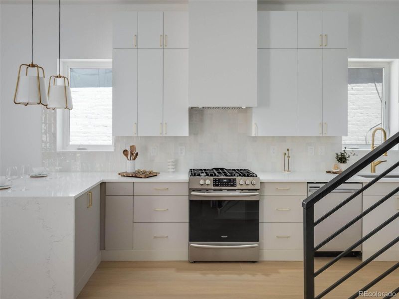 3748 N Lafayette St, Denver, CO 80205