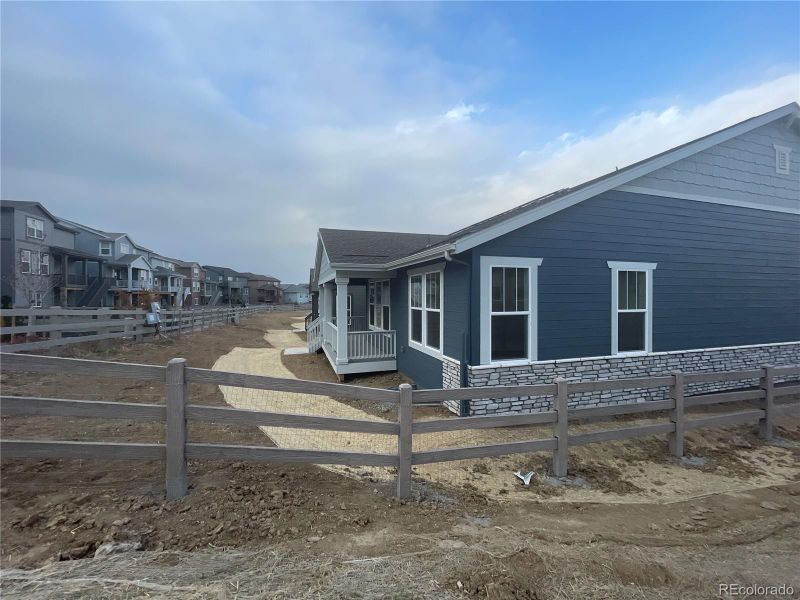 8169 Sewanee Peak St, Littleton, CO 80125