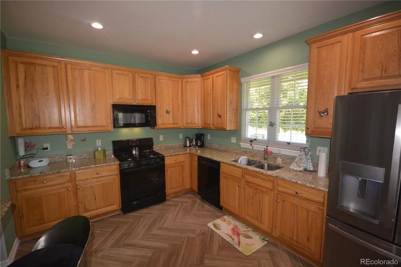8885 Tappy Toorie Cir, Highlands Ranch, CO 80129