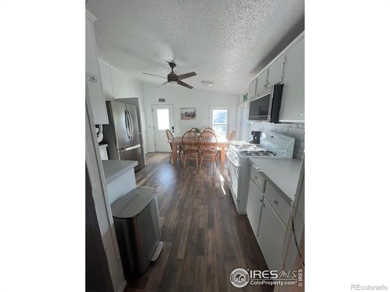 140 Ash St, Hudson, CO 80642