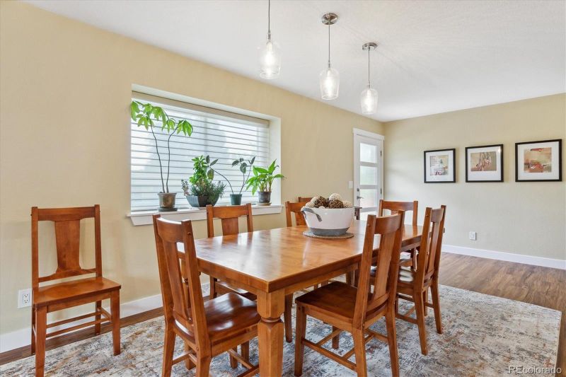 1004 W Stanford Pl, Englewood, CO 80110