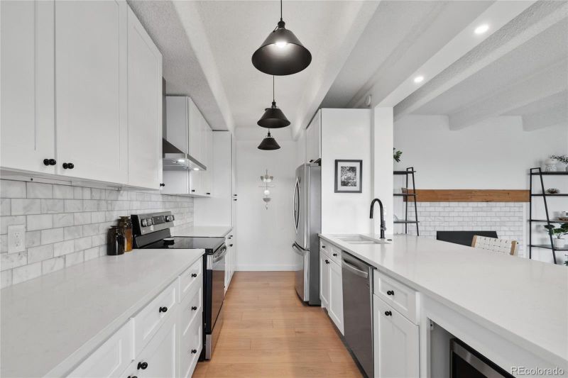 7865 E Mississippi Ave #603, Denver, CO 80247
