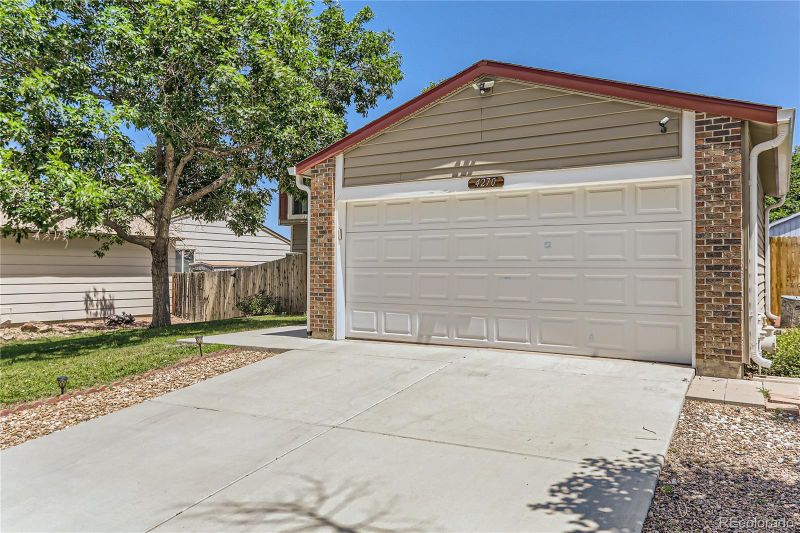 4270 S Argonne St, Aurora, CO 80013