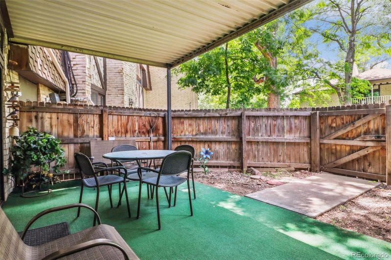 7250 Eastmoor Dr #106, Denver, CO 80237