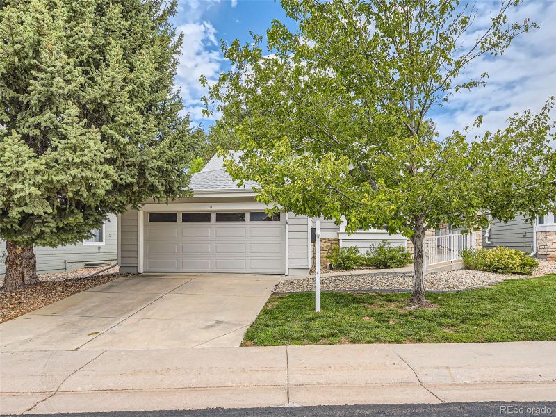 21 Sutherland Ct, Highlands Ranch, CO 80130