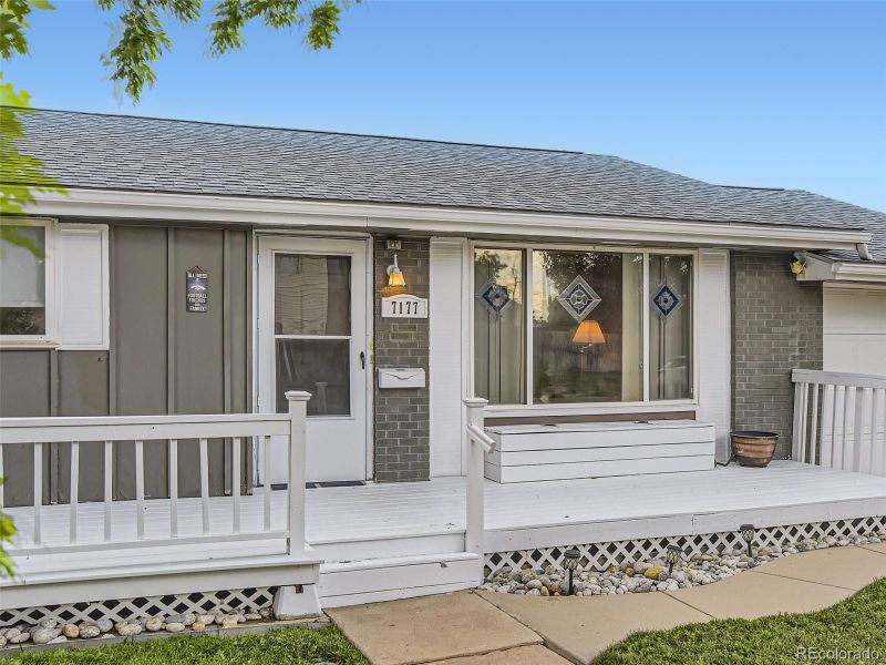 7177 S Clermont Dr, Centennial, CO 80122