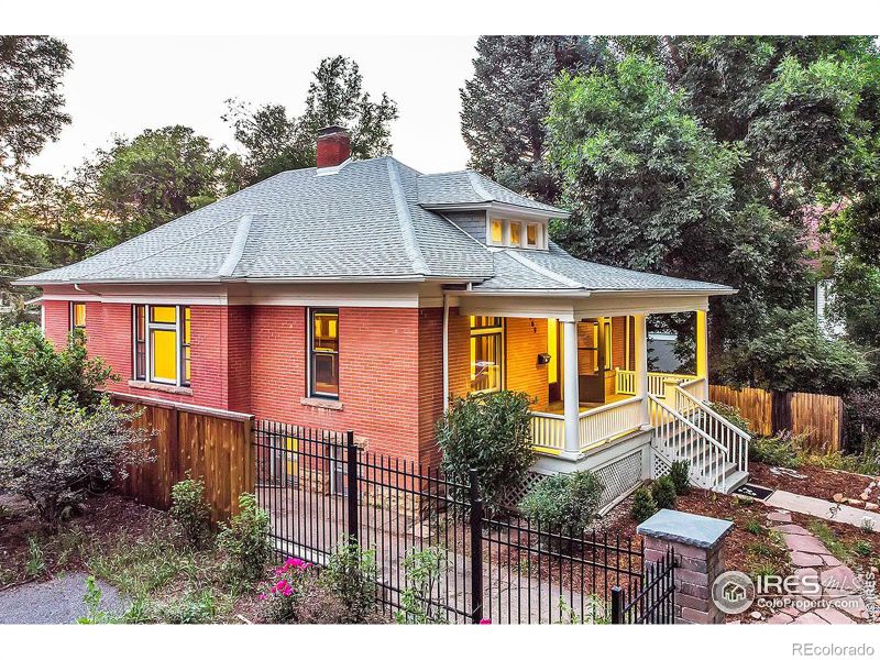 969 10th St, Boulder, CO 80302