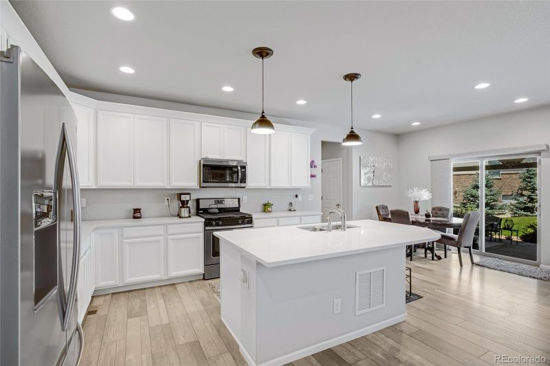 27215 E Ottawa Dr, Aurora, CO 80016