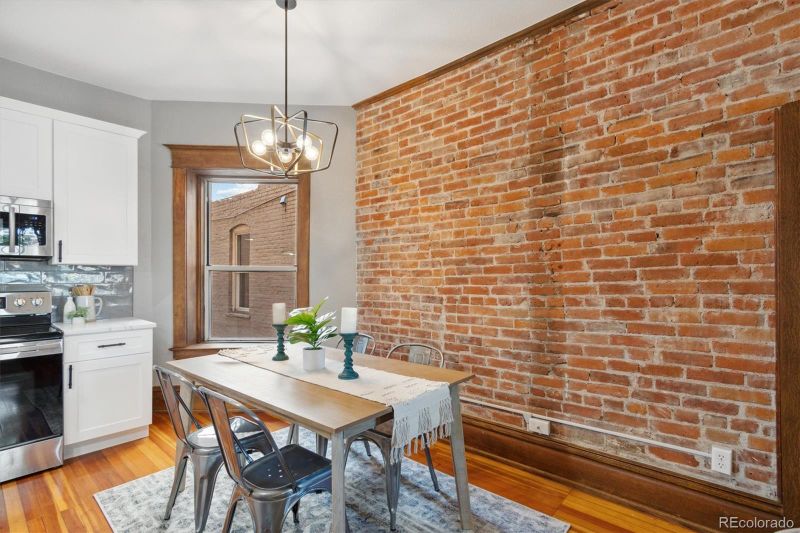 1210 E Colfax Ave #207, Denver, CO 80218